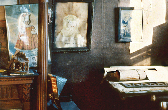 UTSTILLINGSÅPNING I VISNINGSROMMET USF: USELESS PRODUCTIONS