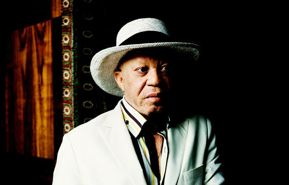 NATTJAZZ: SALIF KEITA + AVAILABLE JELLY + WUNDERKAMMER + SCENT OF SOIL + BUSHMANS REVENGE + VOSS JAZZSKULE MED JOSHUA REDMAN
