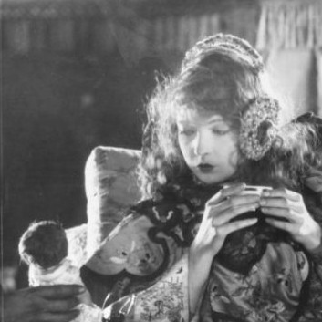 Broken Blossoms - stumfilm 1919